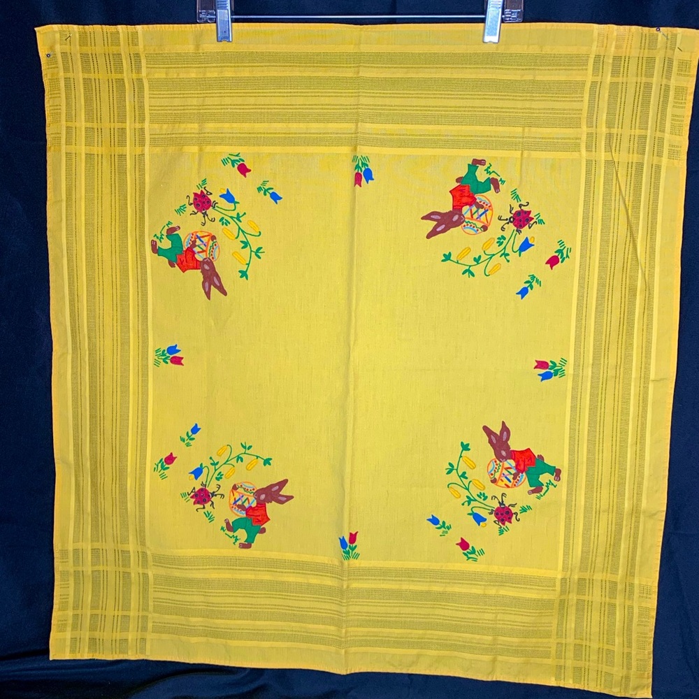 Beautiful vintage hand painted yellow Easter Bunny Rabbit Baumwolle cloth